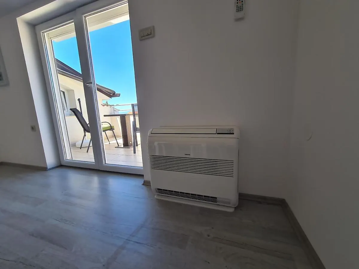 Apartmani Magas Selce 0*,