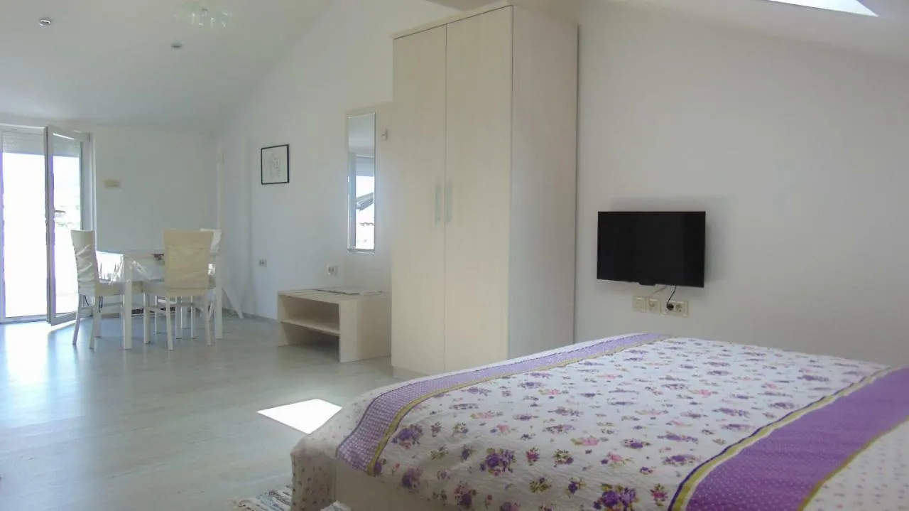 Apartmani Magas Selce Διαμέρισμα