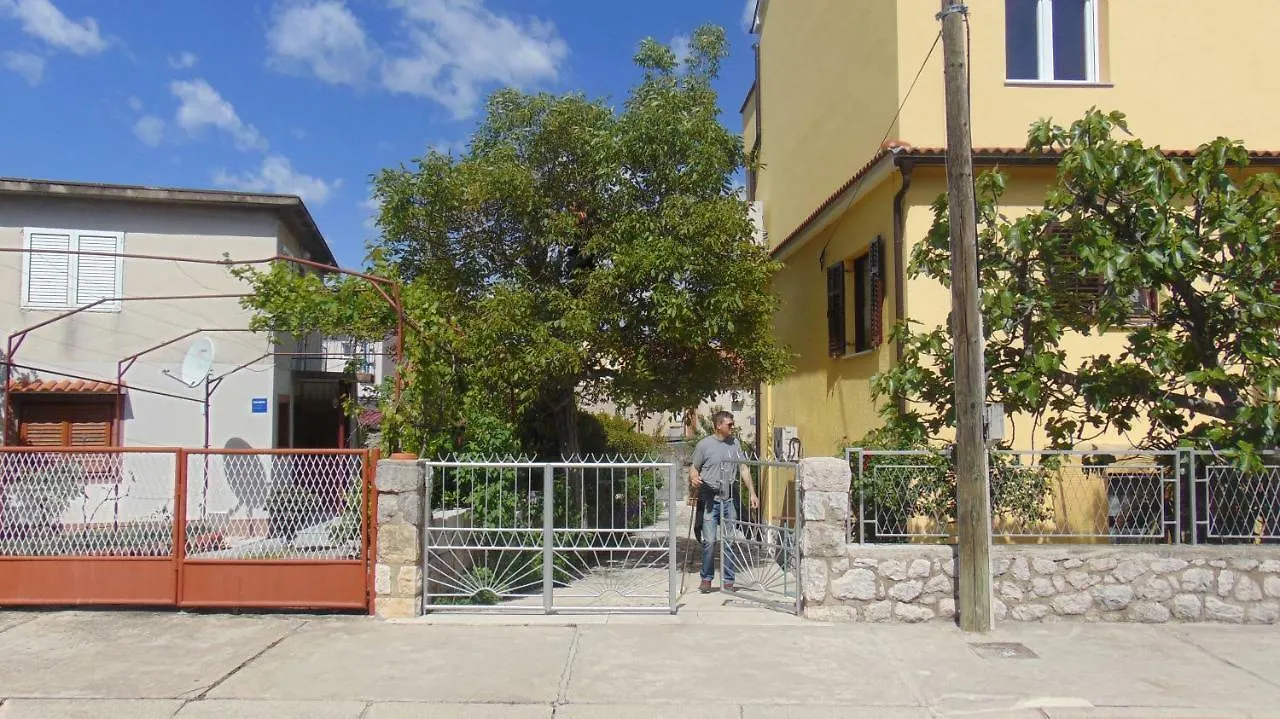 Apartmani Magas Selce 0*,